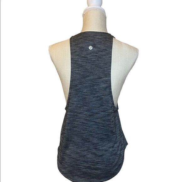 Womens Lululemon Tank Size Small - Picture 3 of 4